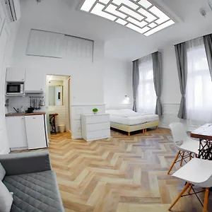 Toni 3* Budapest